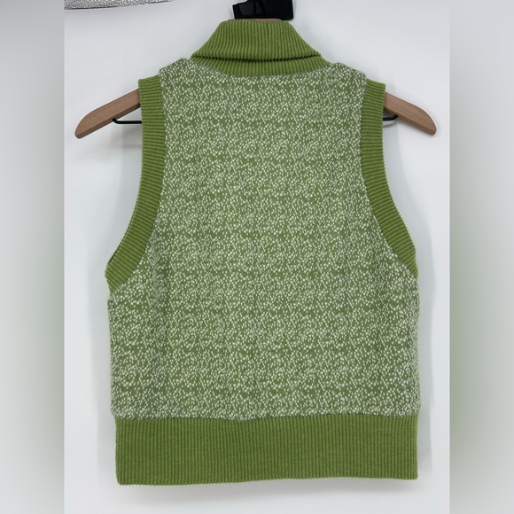 "NWT" Zara Kelly Green Sleeveless Turtle Neck Sweater- Women's Size Medium - Picture 2 of 8